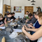 Kurs na kierunku Terapeuta zajęciowy - rzeźbienie w glinie